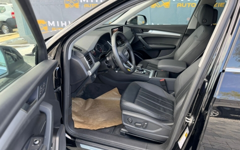Audi Q5 2.0L MHEV quattro S tronic 2021