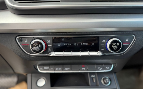 Audi Q5 2.0L MHEV quattro S tronic 2021