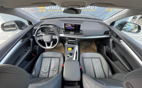 Audi Q5 2.0L MHEV quattro S tronic 2021