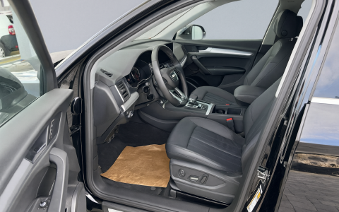 Audi Q5 2.0L MHEV quattro S tronic 2021